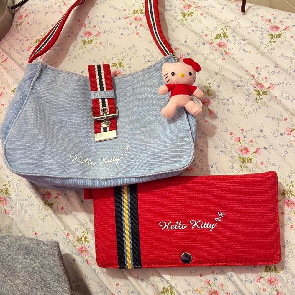 Hello kitty mini shoulder bag + matching red wallet